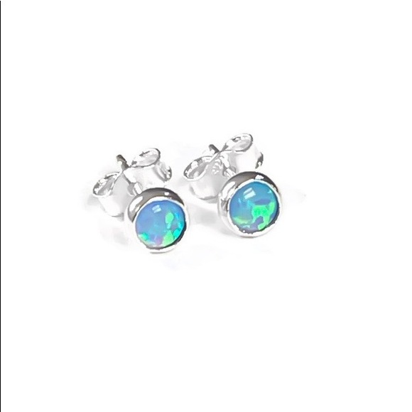 925 Sterling Silver 4MM Genuine Australian Blue Fire Opal Gemstone Stud Earrings - Picture 3 of 8